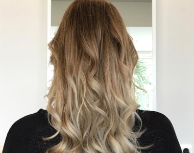 Lang blond gekruld